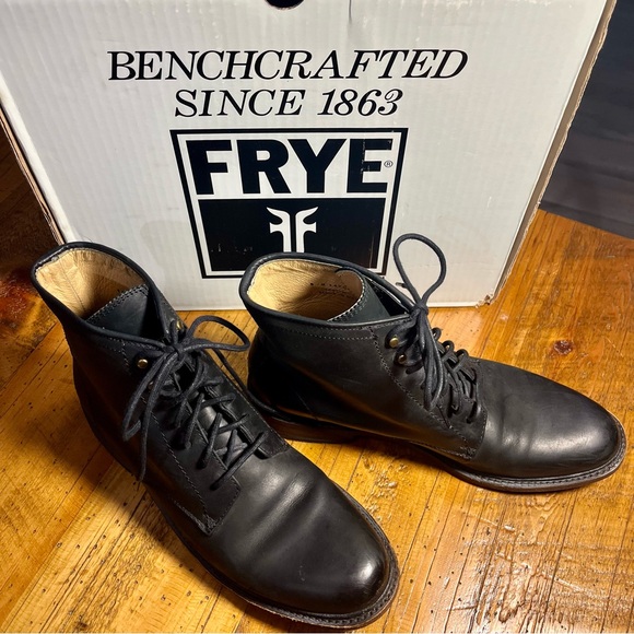 Frye Women’s James Black Leather Lace-Up Boots - Rarely Worn - Picture 5 of 11